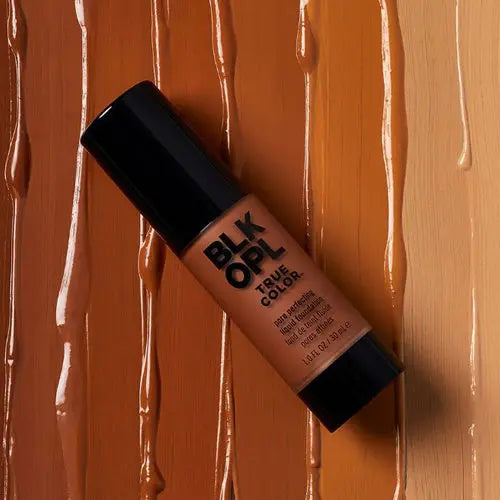 Black Opal True Color Pore Perfecting Liquid Foundation 420 Nutmeg, vloeibare foundation, foto 3 van 3