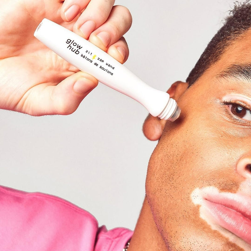 Glow Hub Zit Zap Wand Spot Treatment, een gerichte behandeling voor onzuiverheden met papaya en salicylzuur.