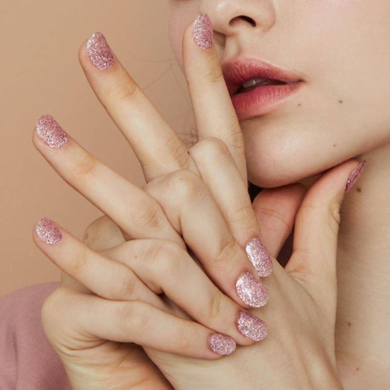 Ohora Semi Cured Gel Nail Strips N Pixie Dust, semi-uitgeharde gel nagelstrips met roze glitter, foto 3 van 7