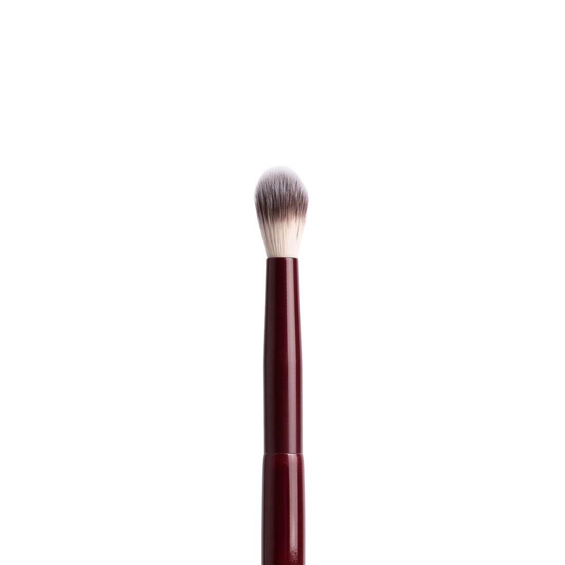 Boozyshop Flawless Blended Crease Brush, Nahaufnahme des Pinselkopfs vor weißem Hintergrund