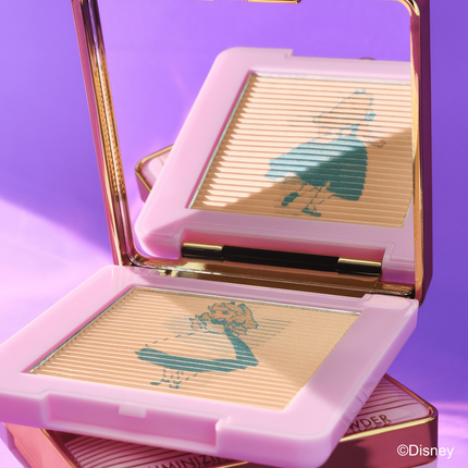 Catrice Disney Alice In Wonderland Luminizing Compact Powder C01 Slightly Confused