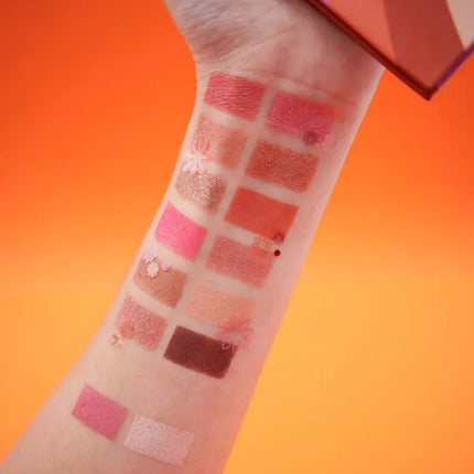 Jövö Eyeshadow Palette Stay Strong