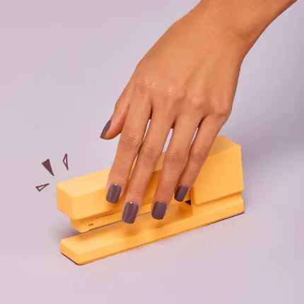 Kiss Impress Color Press-On Nails Try Gray