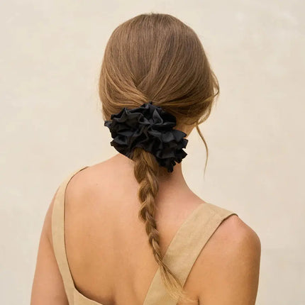 Kitsch Ruffle Scrunchie Black