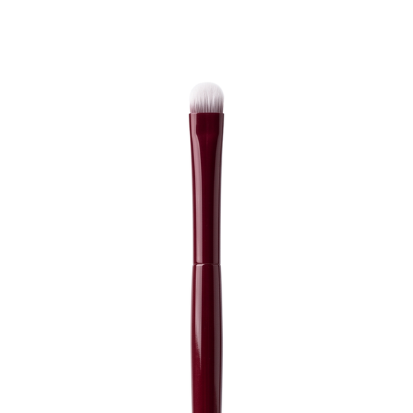 Boozyshop Flawless Smudge Brush, Nahaufnahme des Pinselkopfs vor weißem Hintergrund