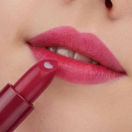 Essence Heart Core Fruity Lip Balm 05 Bold Blackberry